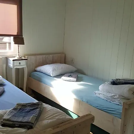 Patrijshof 6 Personen, Zwembad Helaas Niet Gratis
